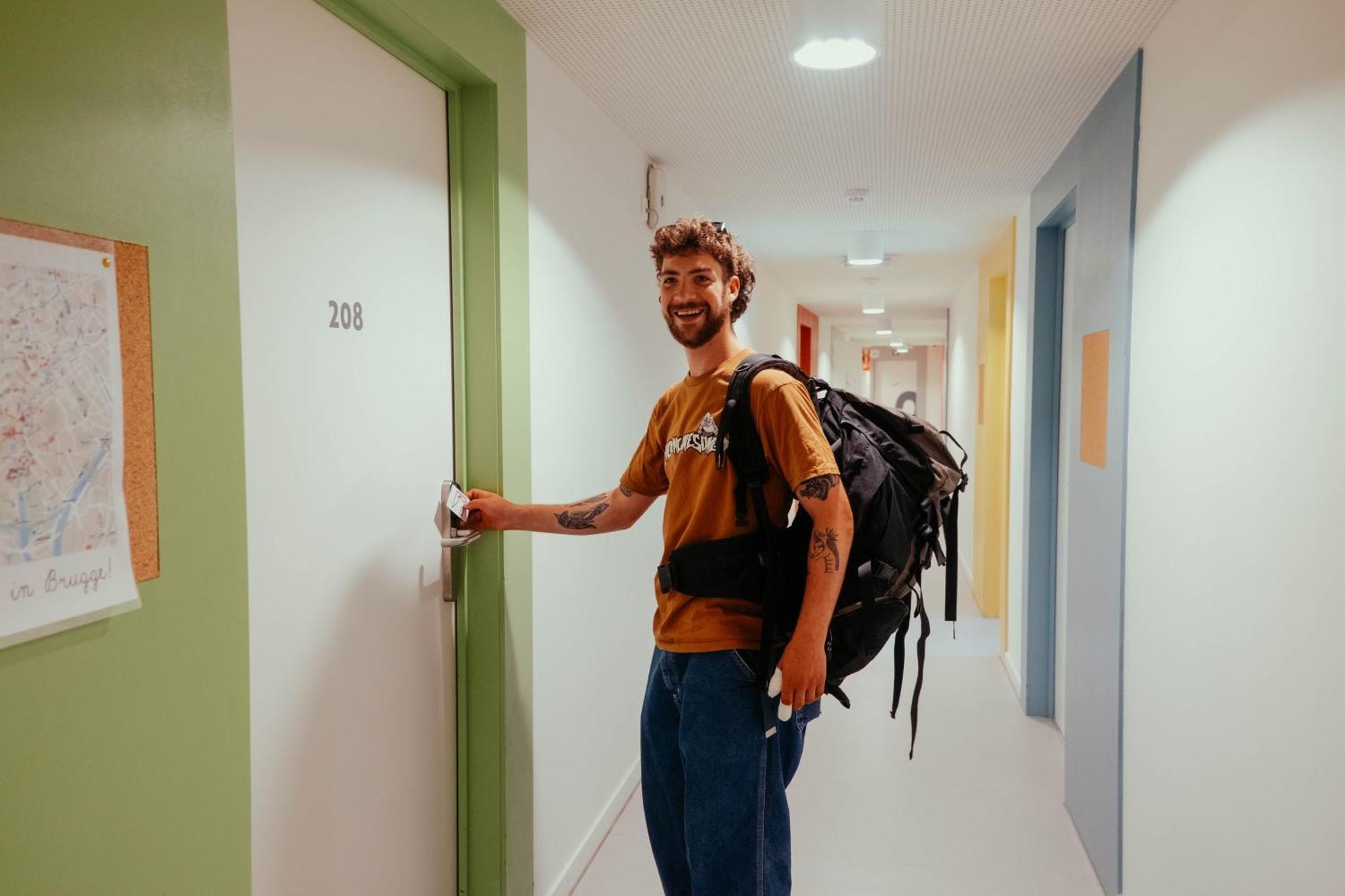 Snuffel Youth Hostel