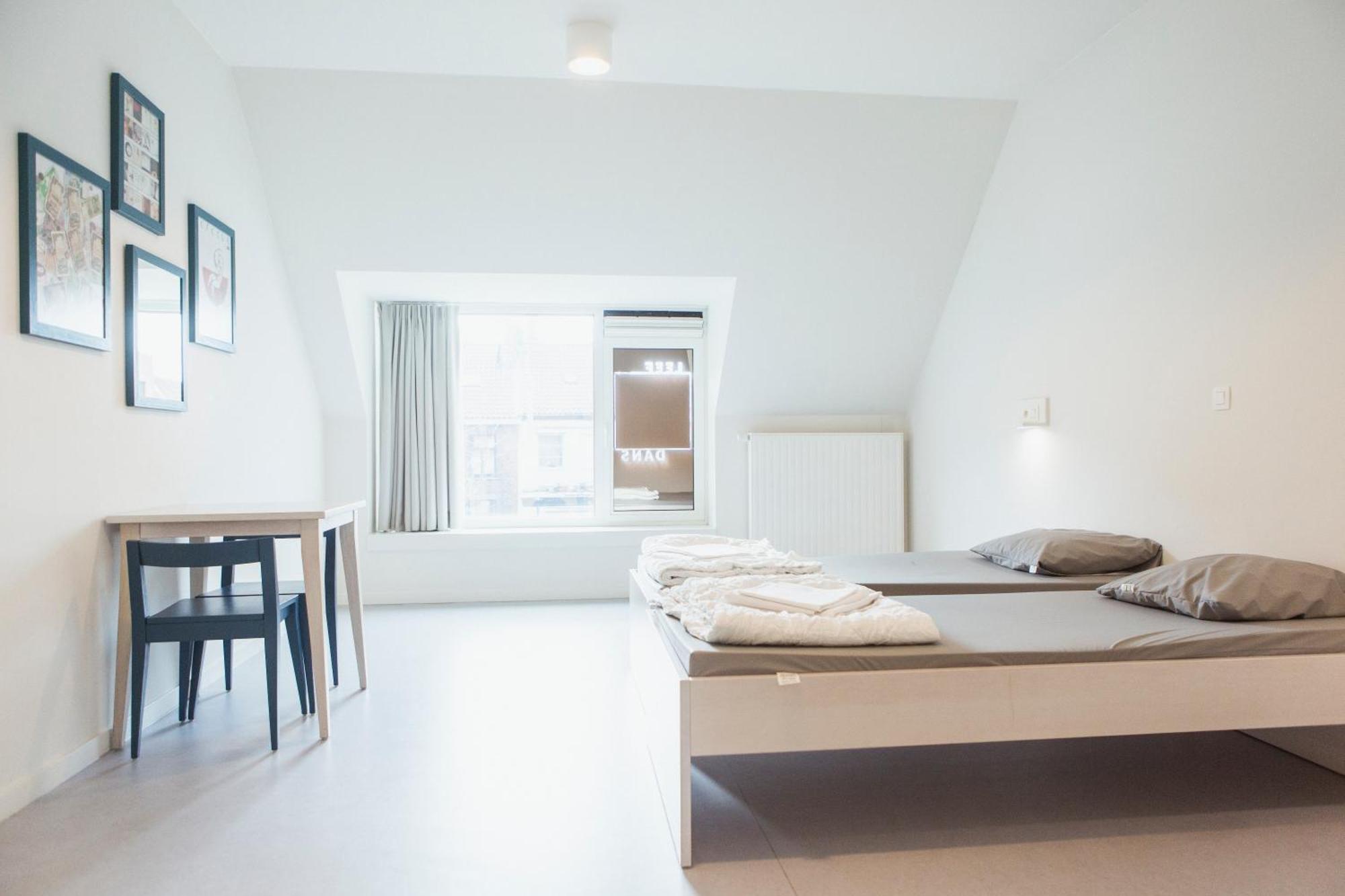 Snuffel Youth Hostel Hostel
