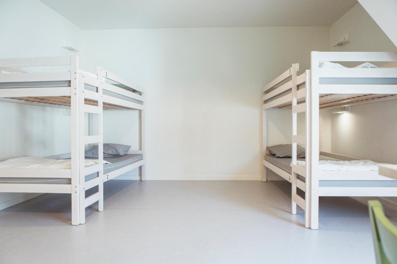 Snuffel Youth Hostel *
