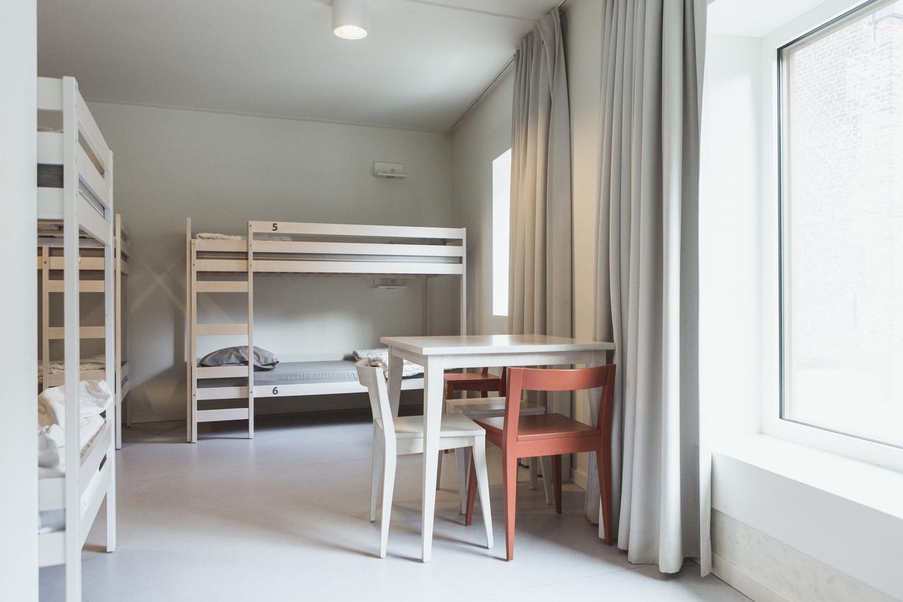 Hostel Snuffel Youth Brugge